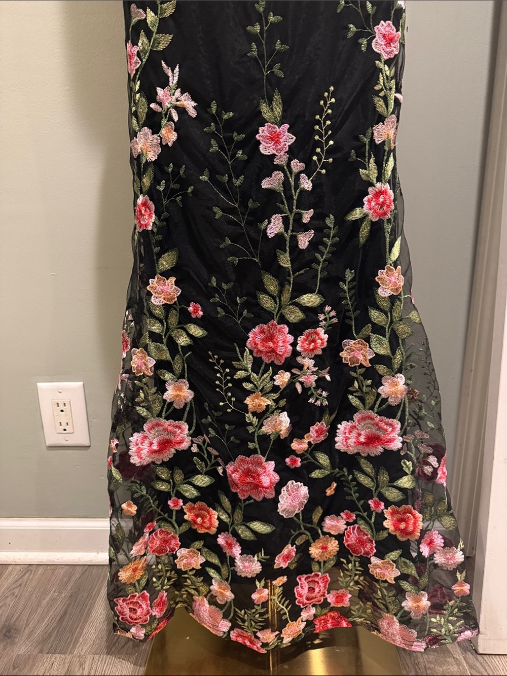 NWT-Soiree Blossom Black Floral Embroidered Mermaid Maxi Dress - Picture 6 of 16